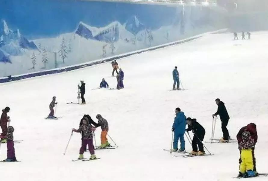 貴州關嶺奇緣谷冰雪小鎮
